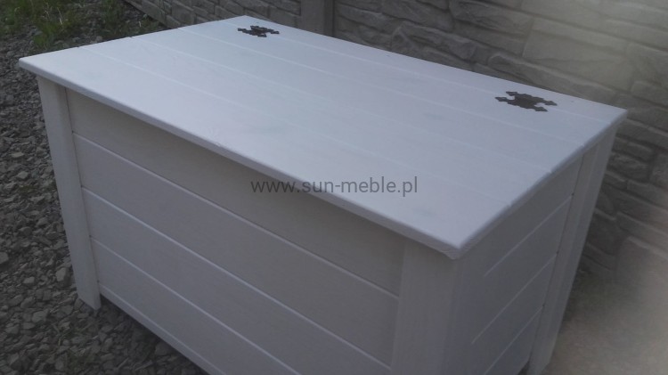 BIAŁY MAT