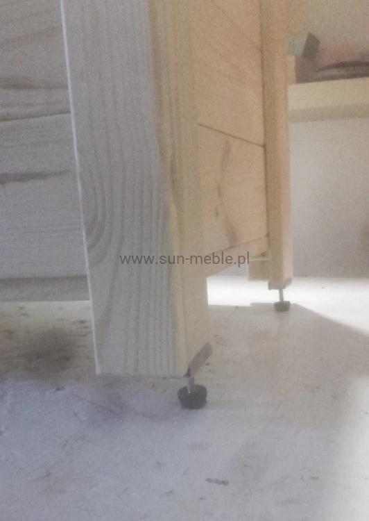 REGULOWANE STOPKI ( 4szt ( zamontowane )