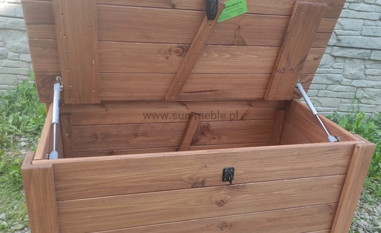 PODNOŚNIKI GAZOWE ( 2szt zamontowane )