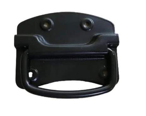 UCHWYTY ( 2szt zamontowane )